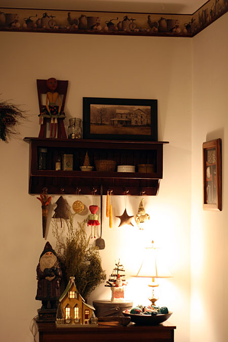 primitive Christmas decor