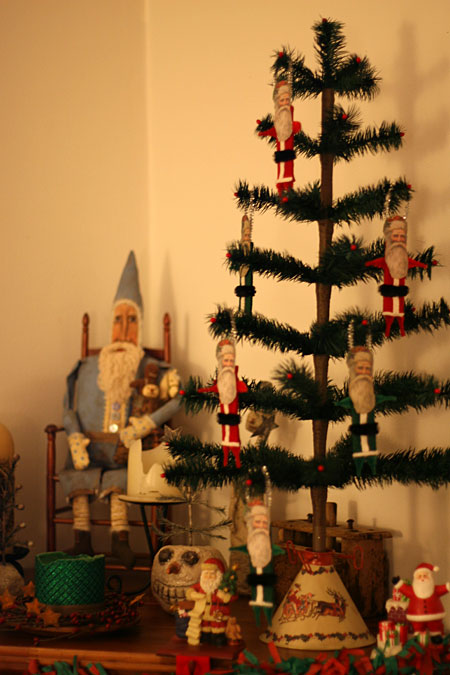 primitive Christmas decor