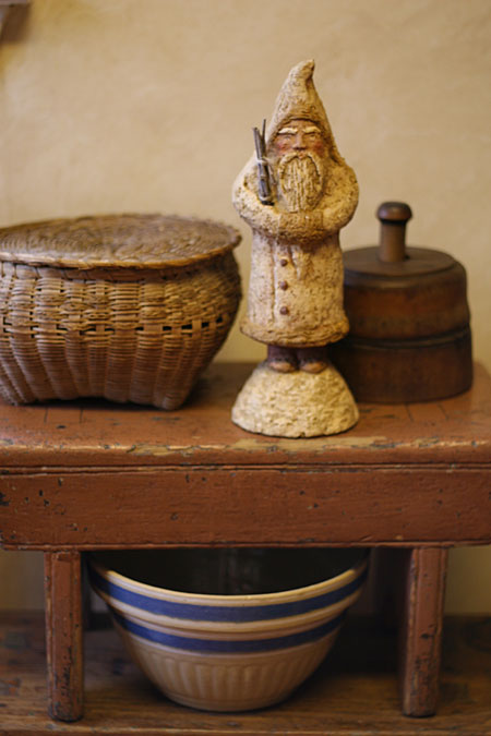 primitive Christmas decor