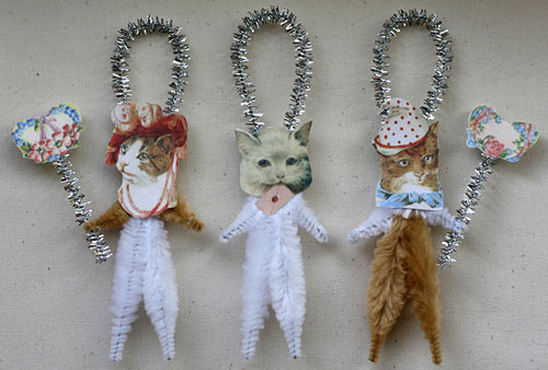 romantic cat ornaments for Valentine's Day
