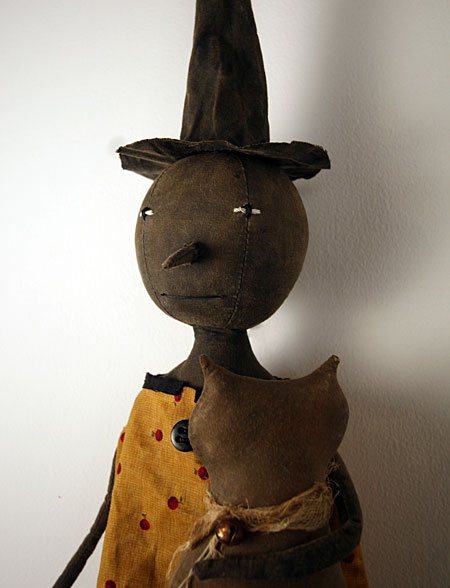 primitive folk art Halloween witch doll with cat